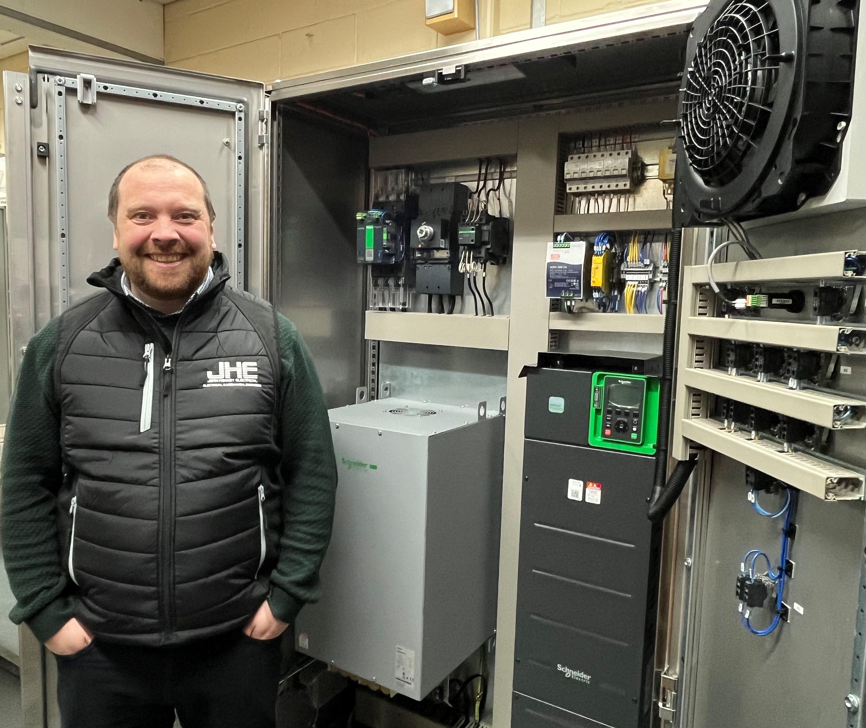 Calvin Dodds promoted by John Heaney Electrical