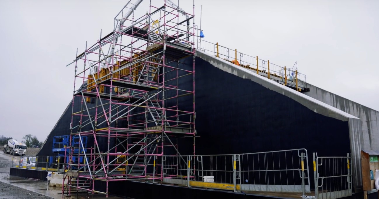 New railway bridge takes shape at former Exxon site
