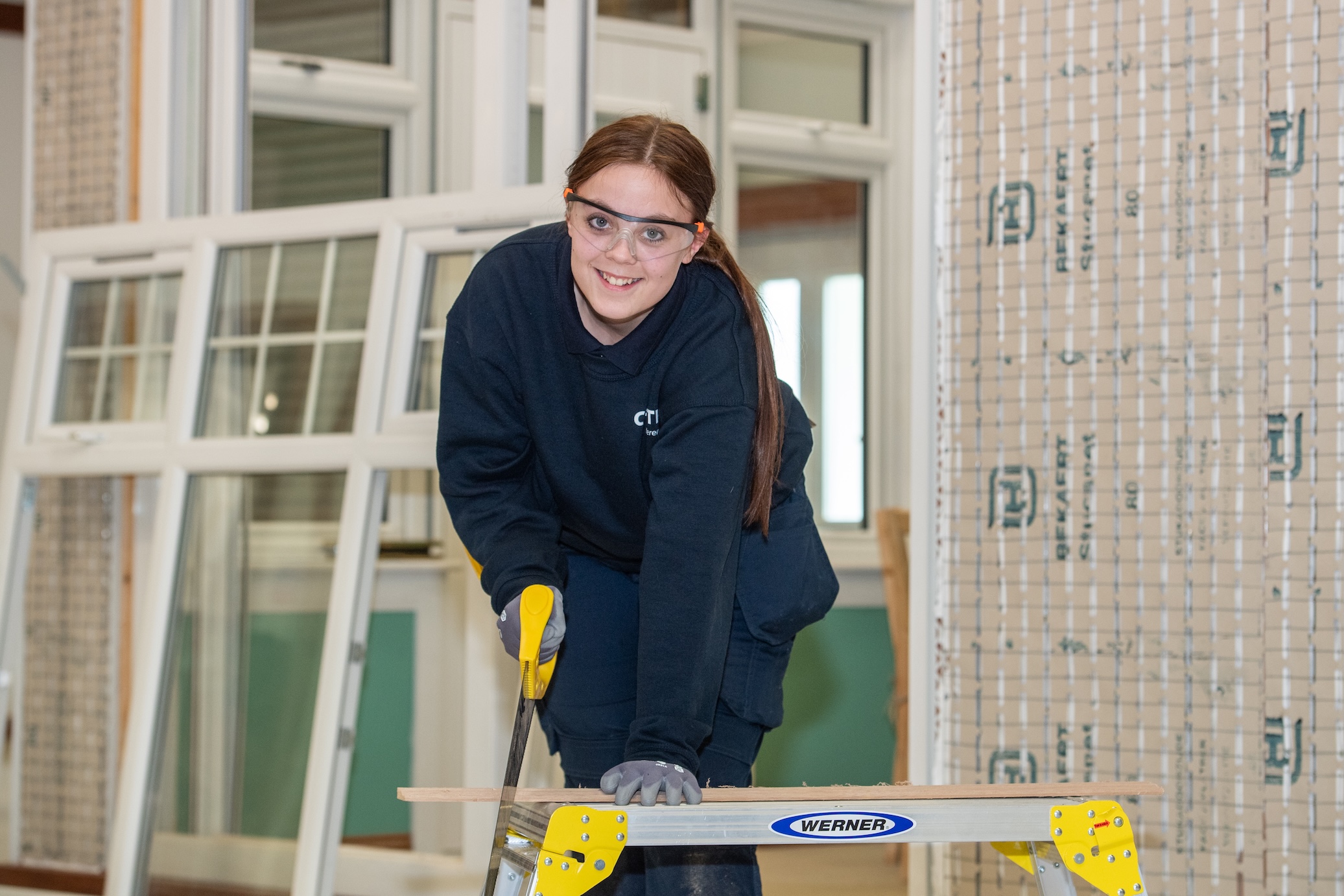 Young Fife joiners complete apprenticeships with CR Smith