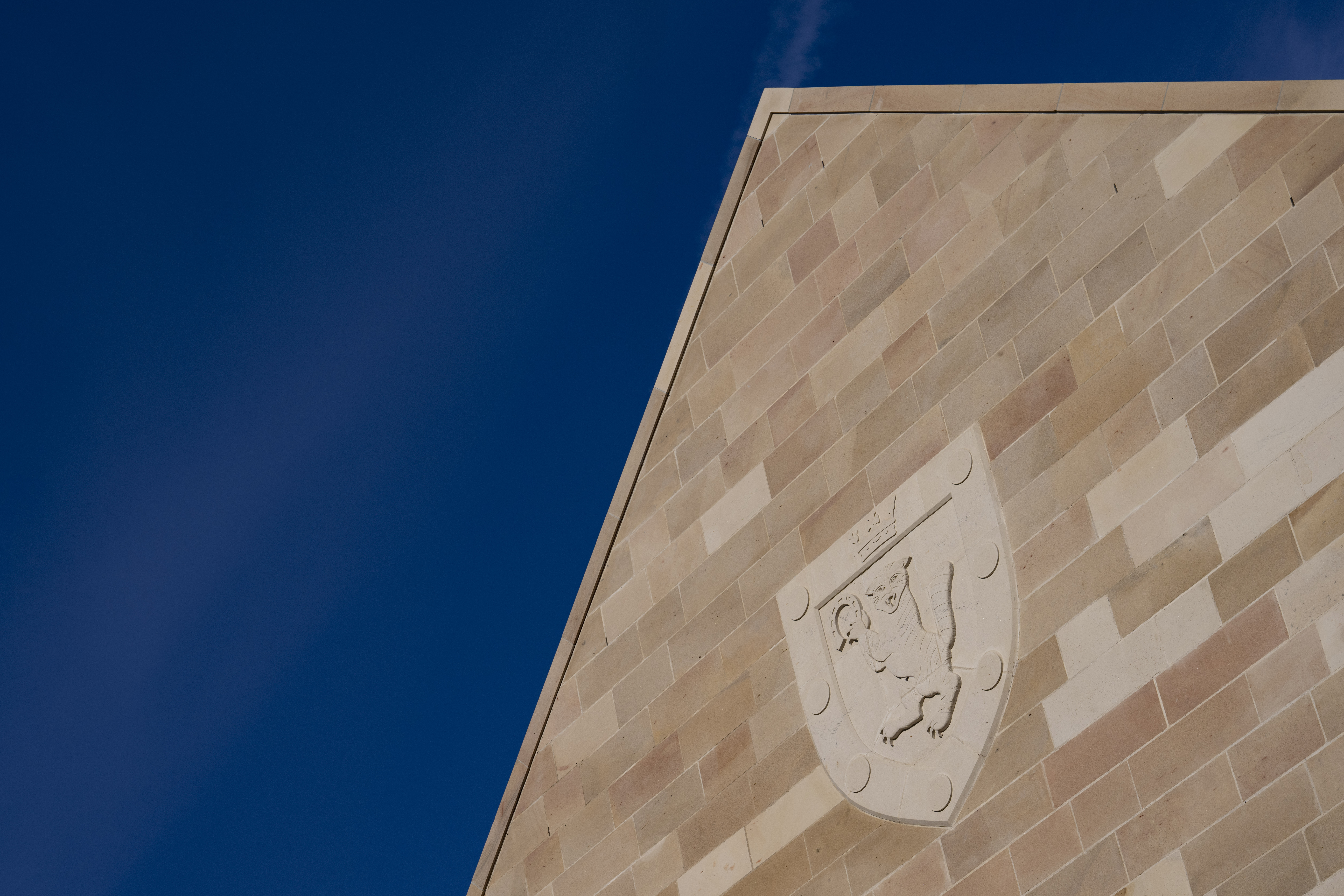 And finally... simply the crest