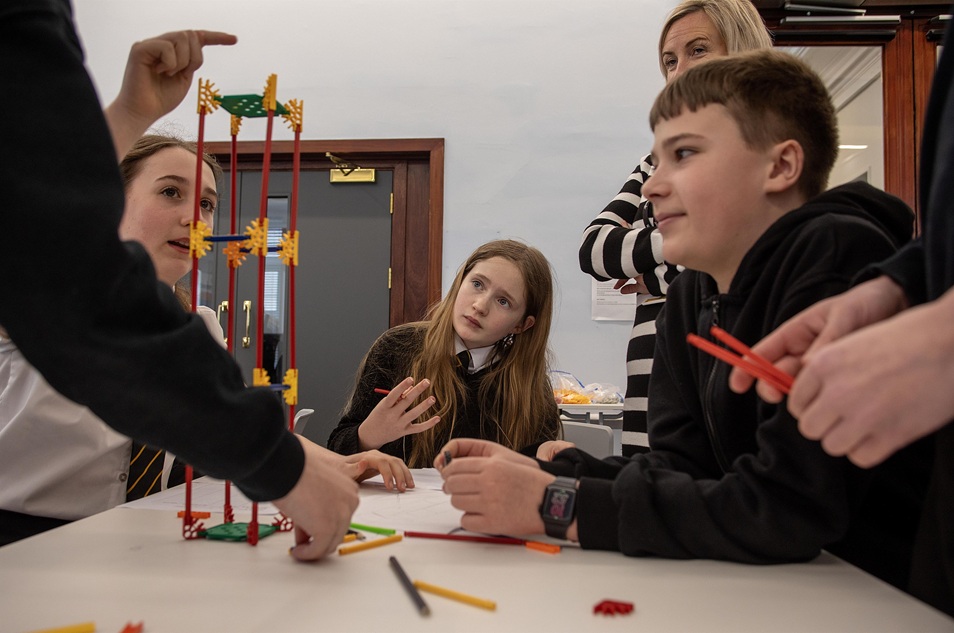 Clark Contracts partners with schools to deliver STEM event