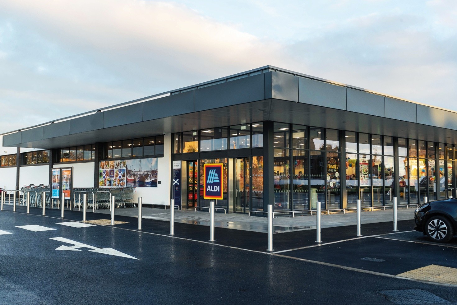 Aldi plans new sites and store extensions with £43m investment