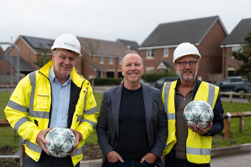 Ex-England footballer Trevor Steven launches charter to improve mental health in construction