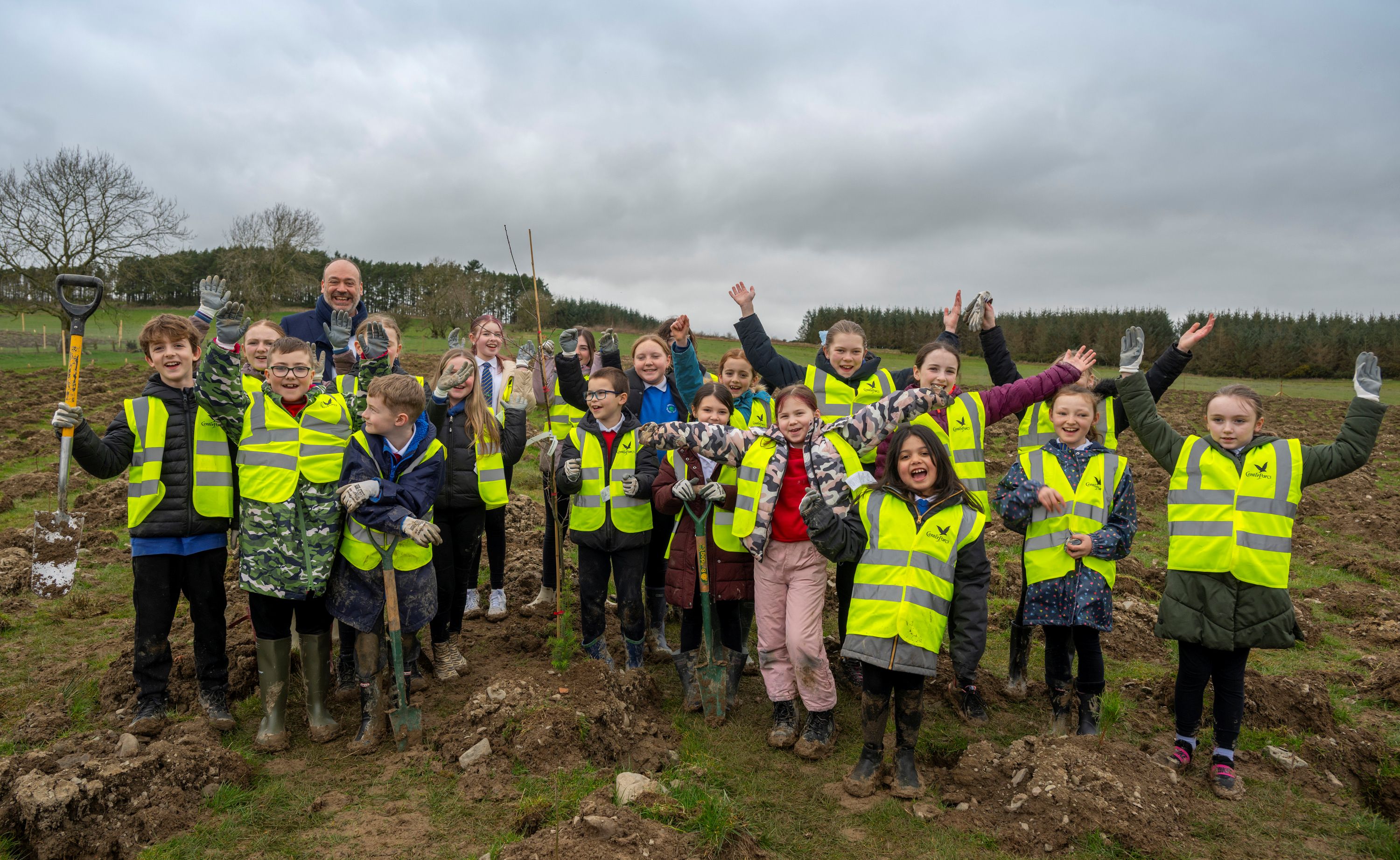 First minister plants first trees as work starts on £450m Borders Center Parcs