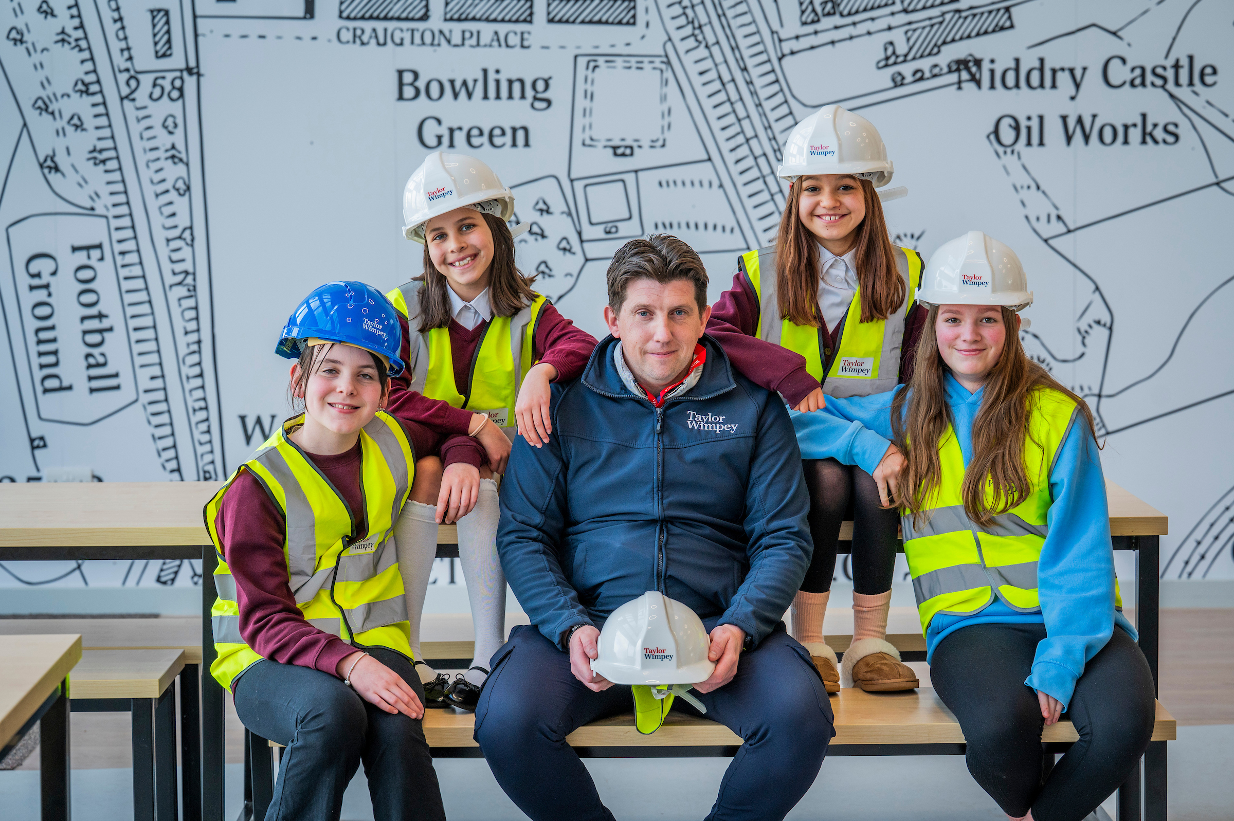 Taylor Wimpey gives lesson in safety to Winchburgh schoolchildren