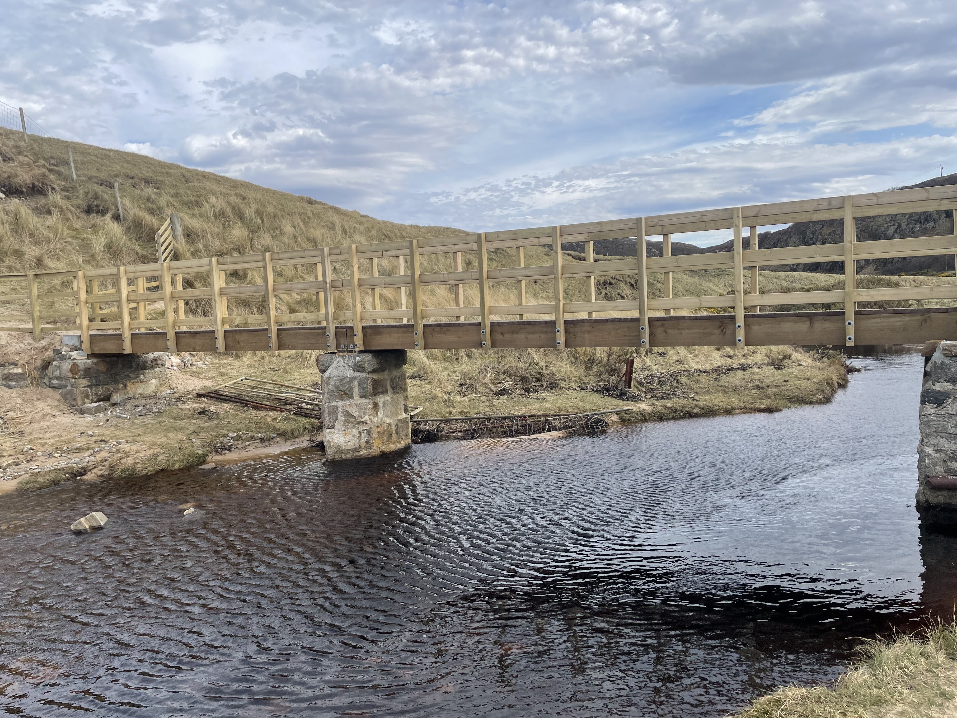 Highland Council's Naver crossing team help build local footbridge