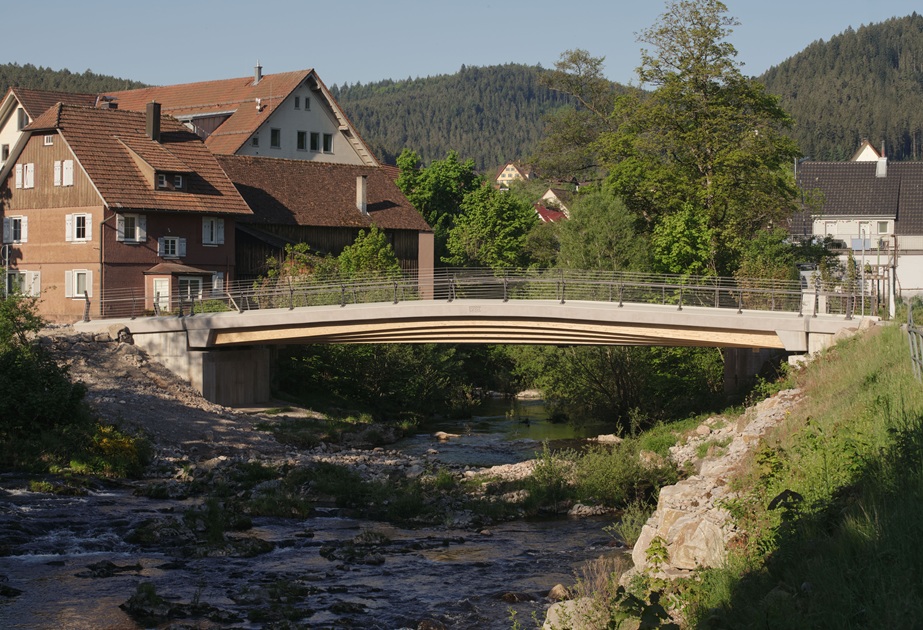 Architects' Showcase: Moxon completes innovative hybrid timber-concrete bridge in Germany