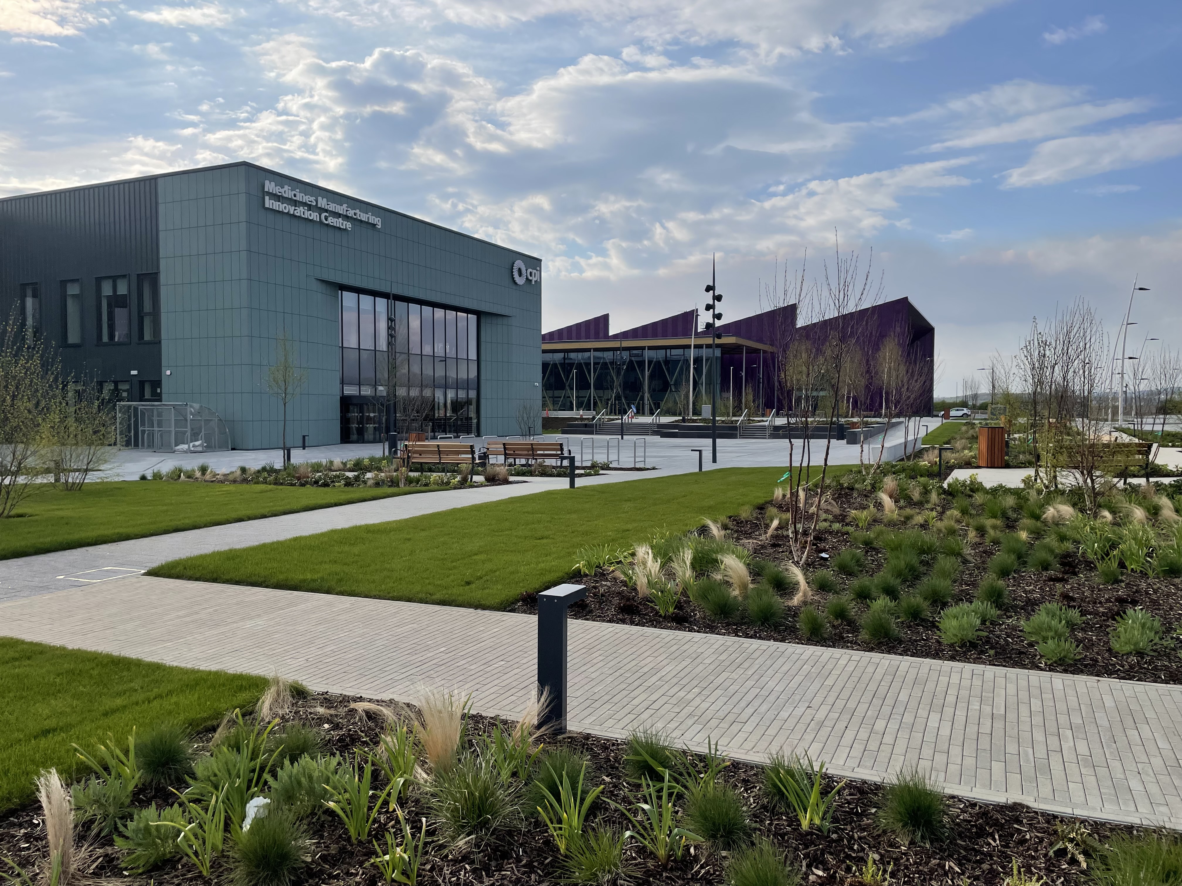 Aviation firm to build major manufacturing facility at Renfrewshire innovation park
