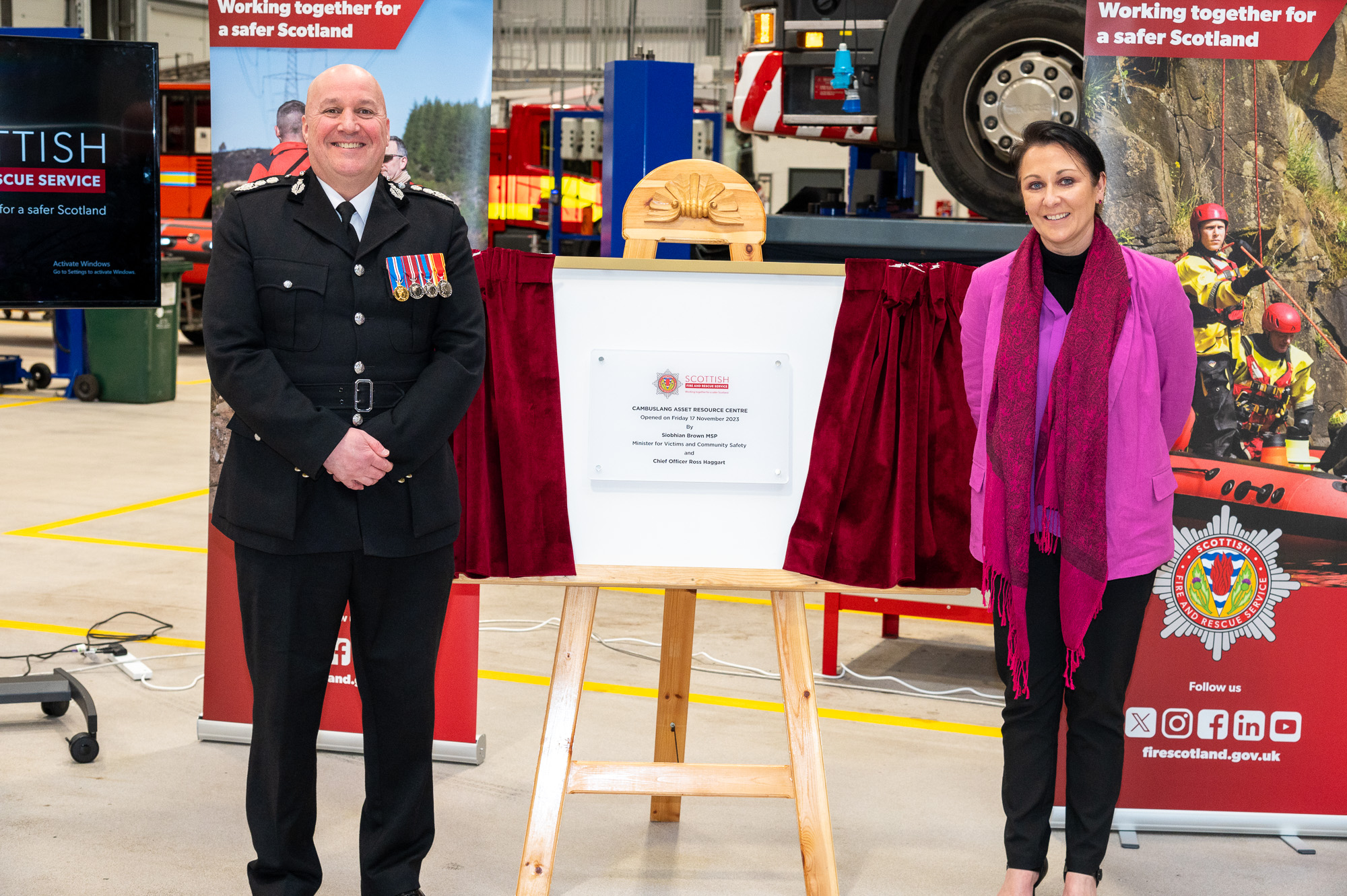 Victims and community safety minister opens £12m Cambusland resource centre