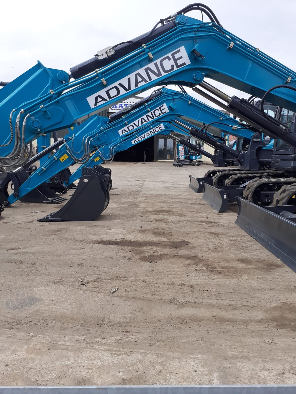 Advance Construction Scotland moves forward with Sunward machines