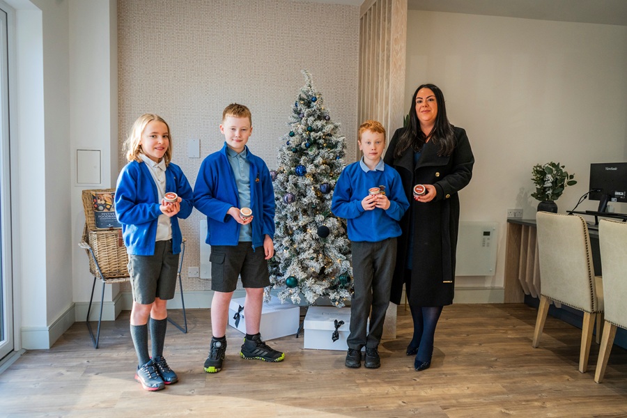Schoolchildren design Robertson Homes Christmas charity candle