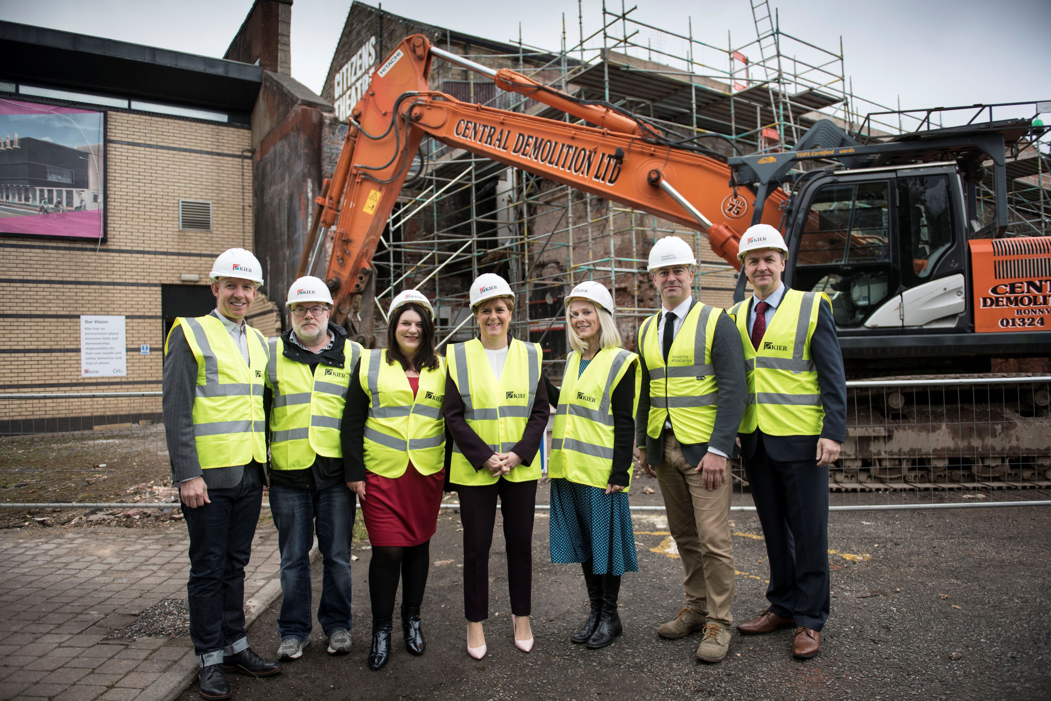 First Minister marks start of Citizens Theatre redevelopment
