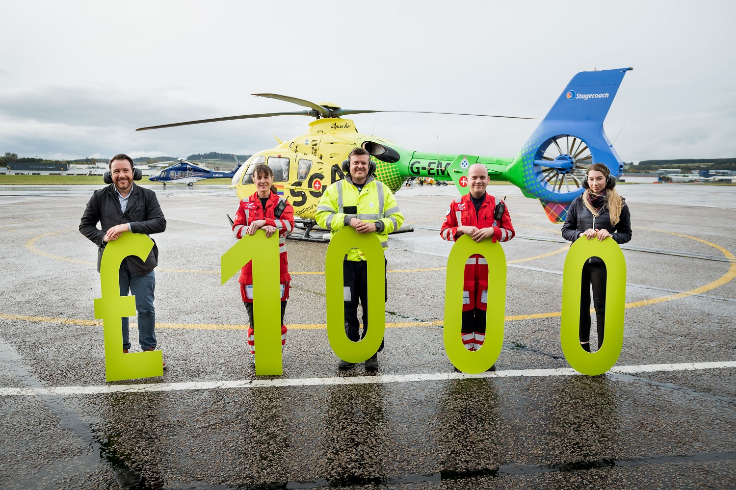 Barratt and David Wilson Homes donates £1000 to Scottish Charity Air Ambulance