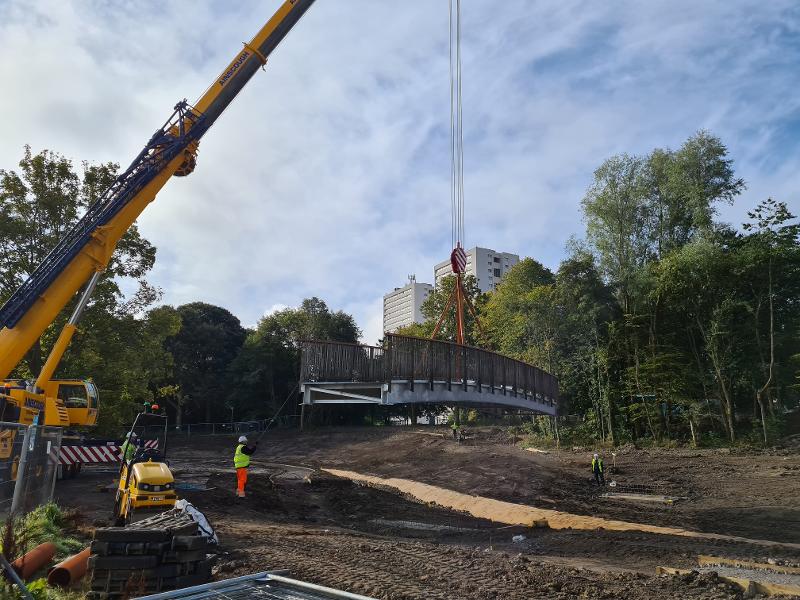 New footbridge set to improve connectivity in Glasgow's Sandyhills Park