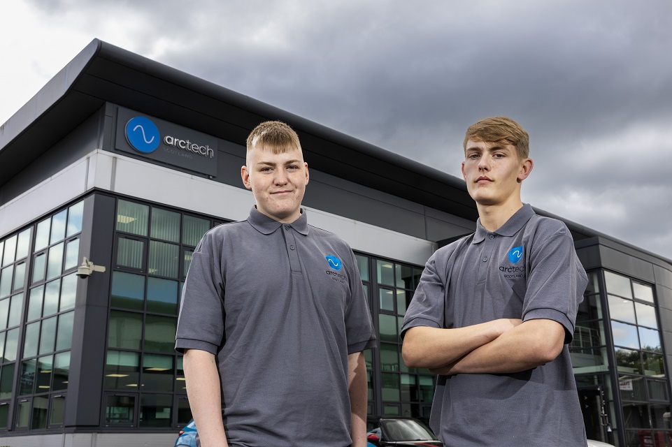 Two trade apprentices welcomed to Arc-Tech