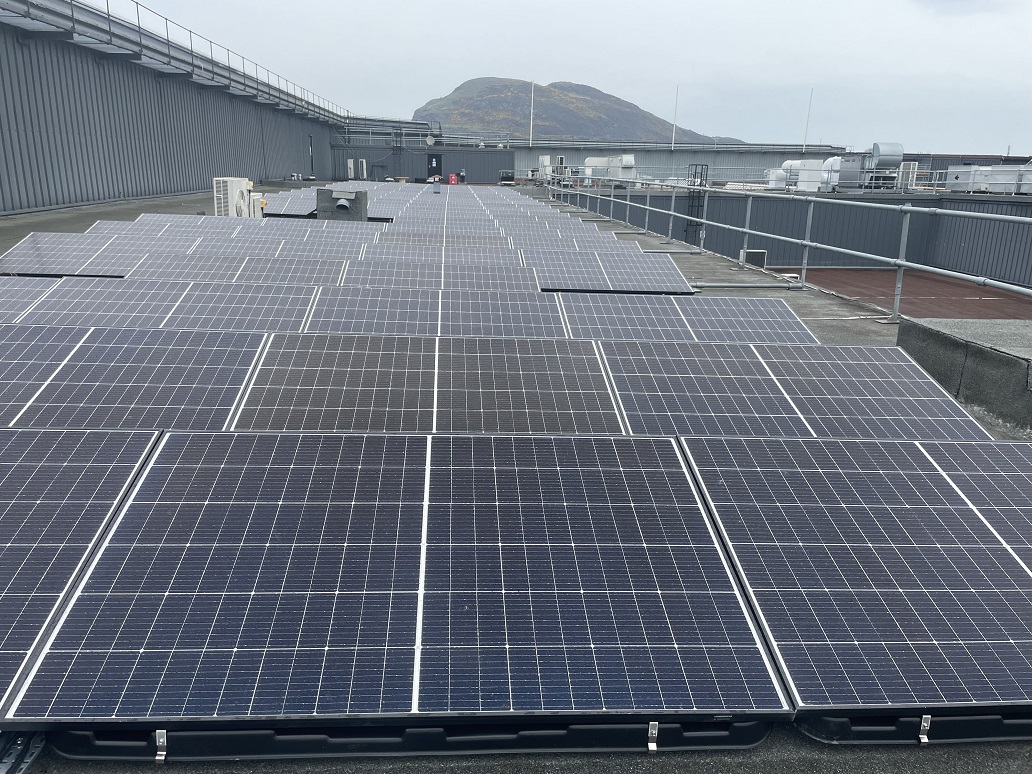 Edinburgh shopping centre enhances green commitments with new solar panels