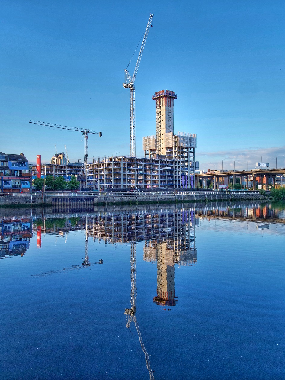 Glasgow build to rent development reaches 20 storeys