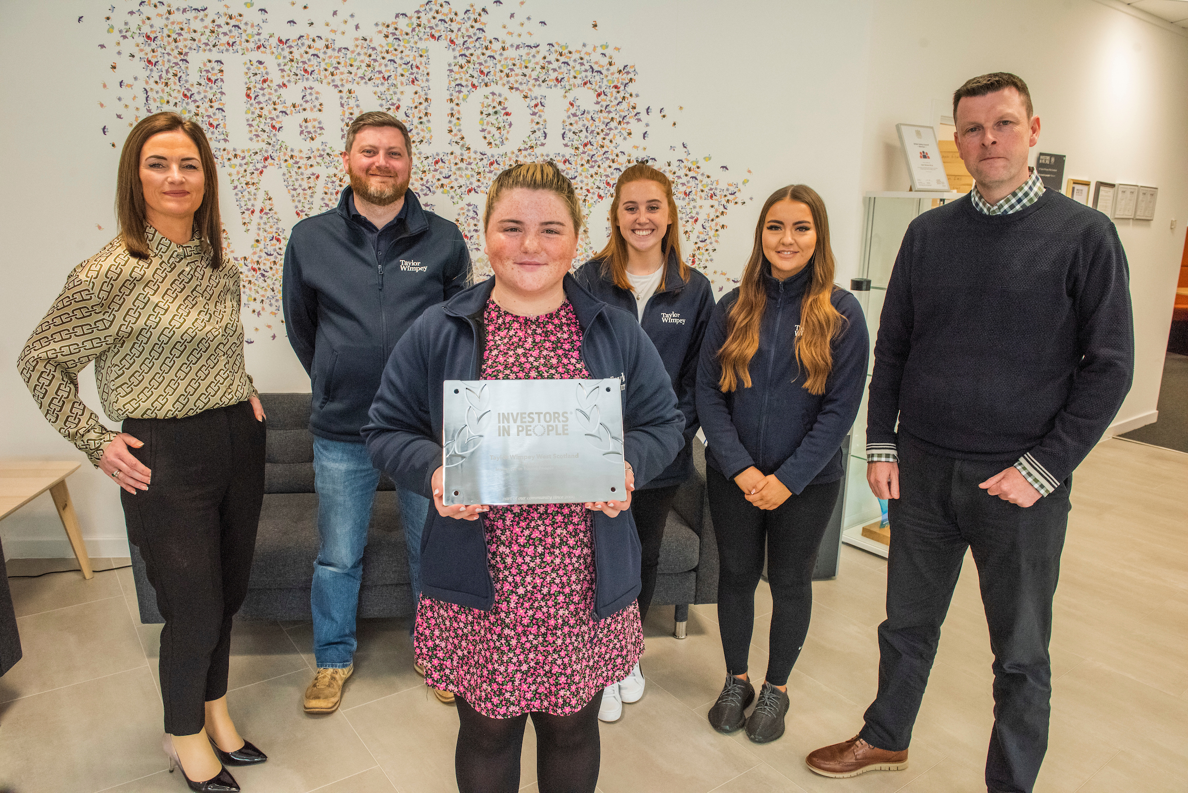 Taylor Wimpey West Scotland wins Investors in Young People Platinum Award