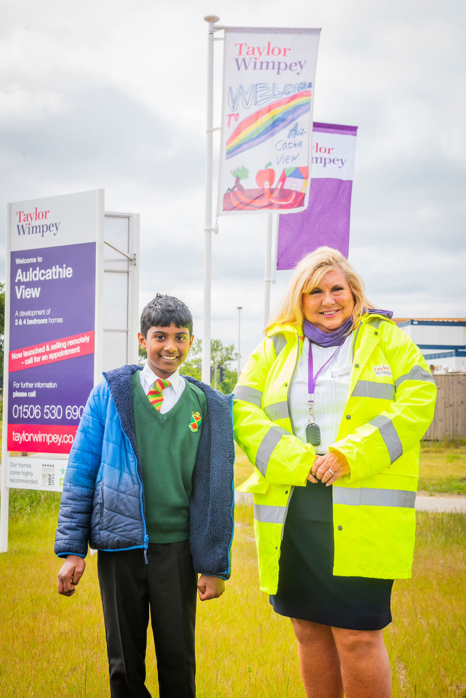 Taylor Wimpey flies the flag for Winchburgh primary school