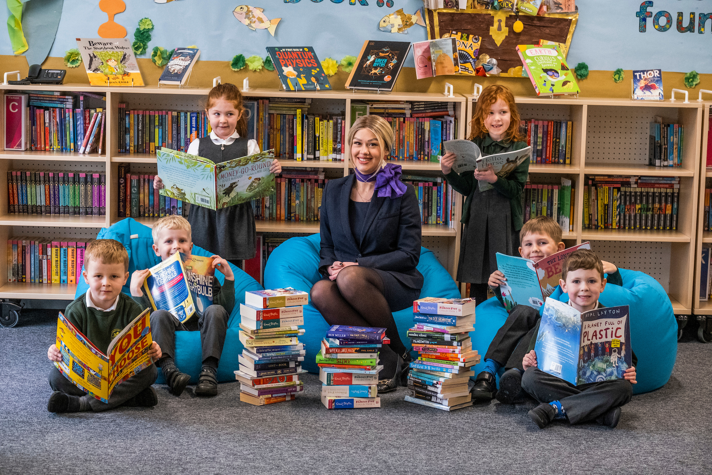 Taylor Wimpey marks World Book Day with donation to Letham Mains Primary School