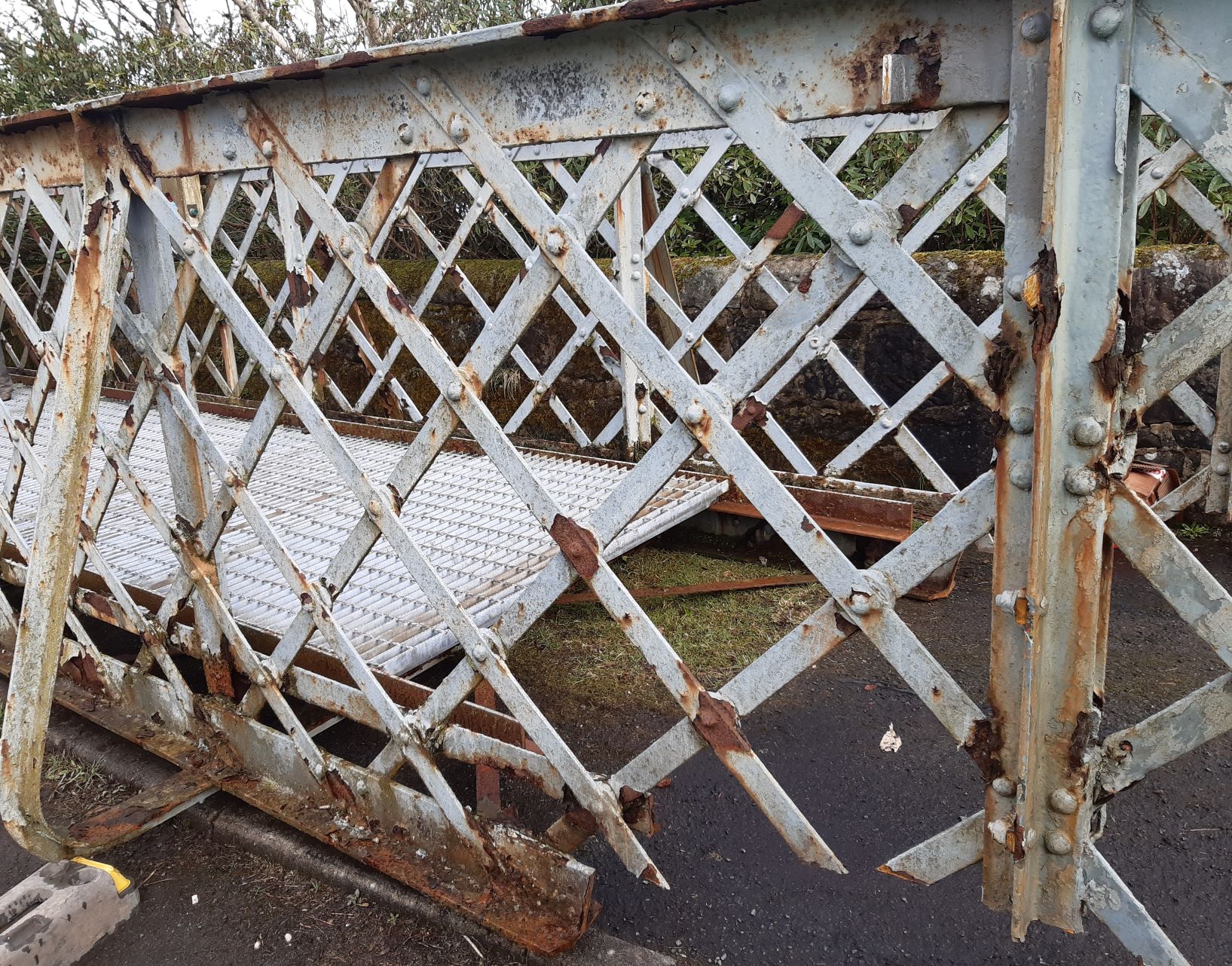 Scottish Water building bridges in Milngavie