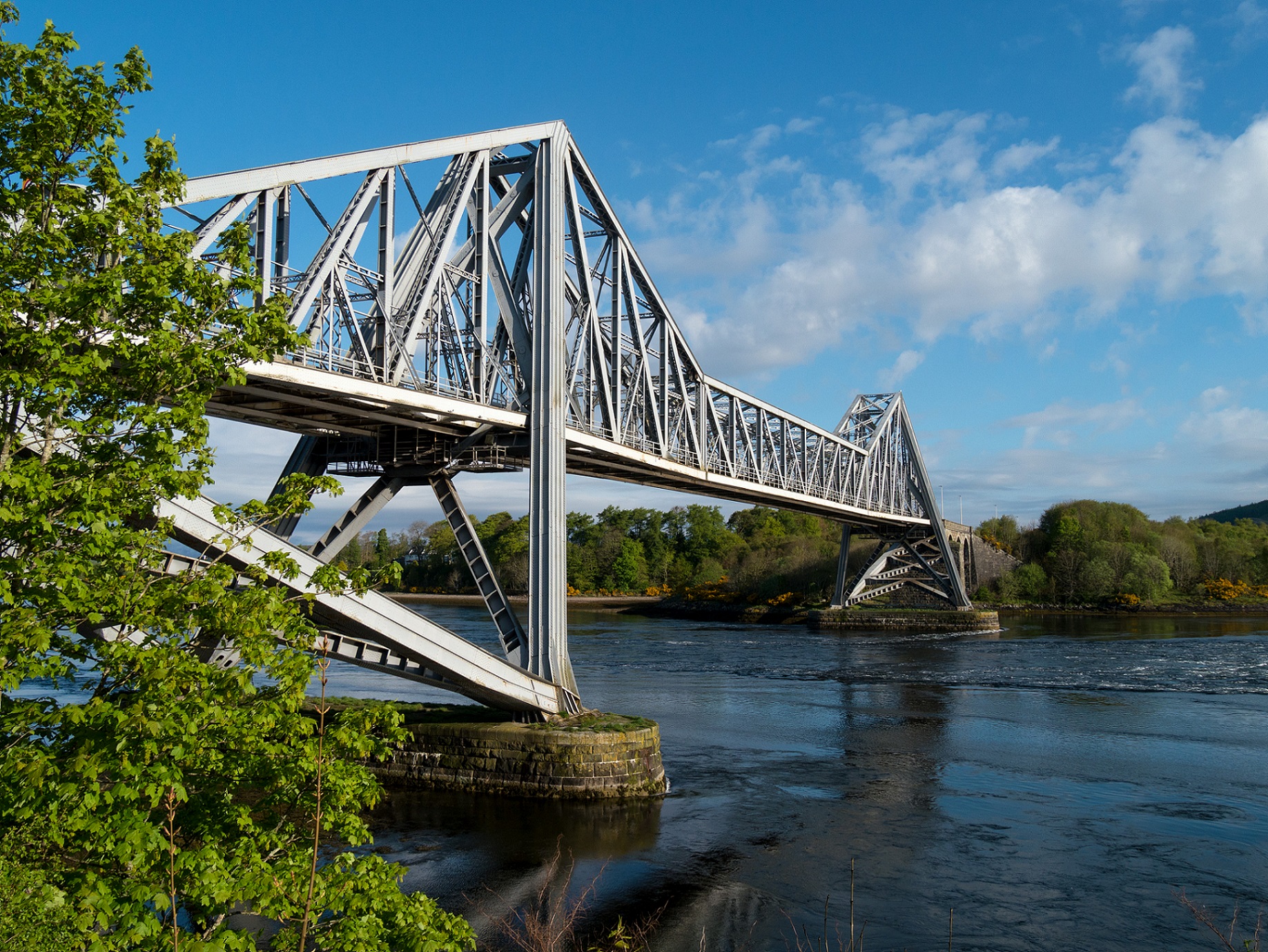 Spencer Group to begin unique temporary walkway works on Connel Bridge