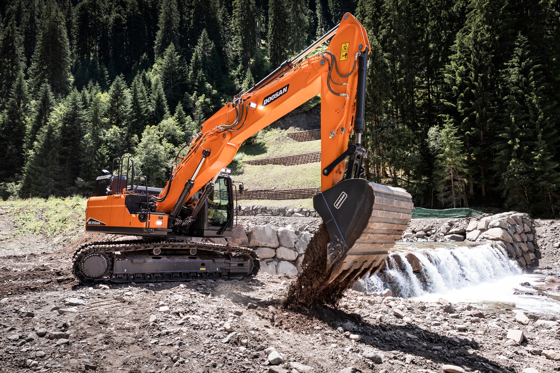 Doosan adds new DX245NHD-7 heavy duty crawler excavator