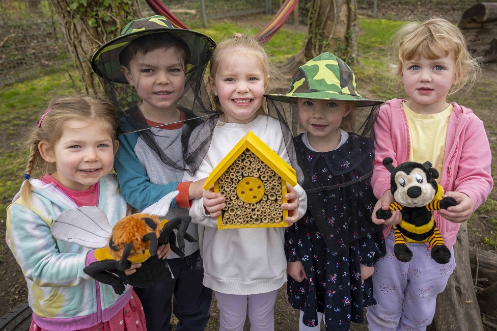 Dandara makes a buzz with donations for World Bee Day