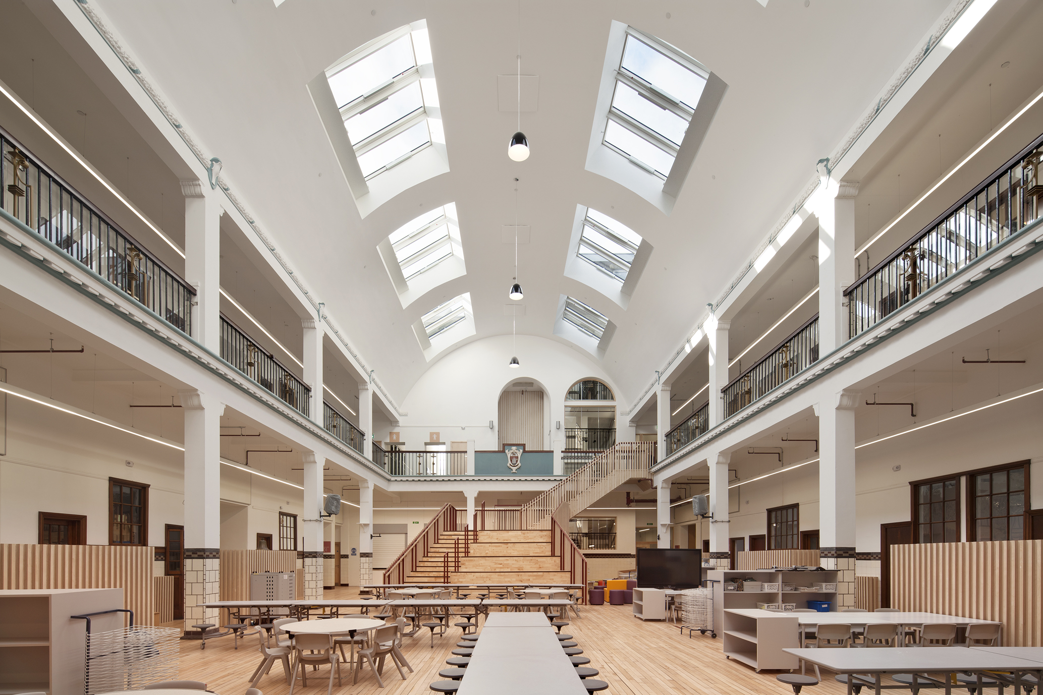 Deanestor fits out award-winning primary school and community campus