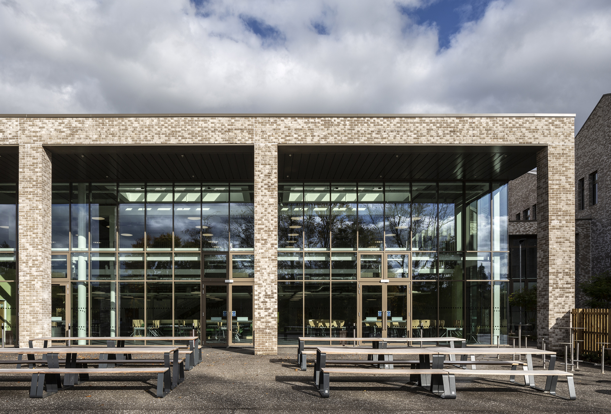 Deanestor delivers £1m fit-out at Barony Campus