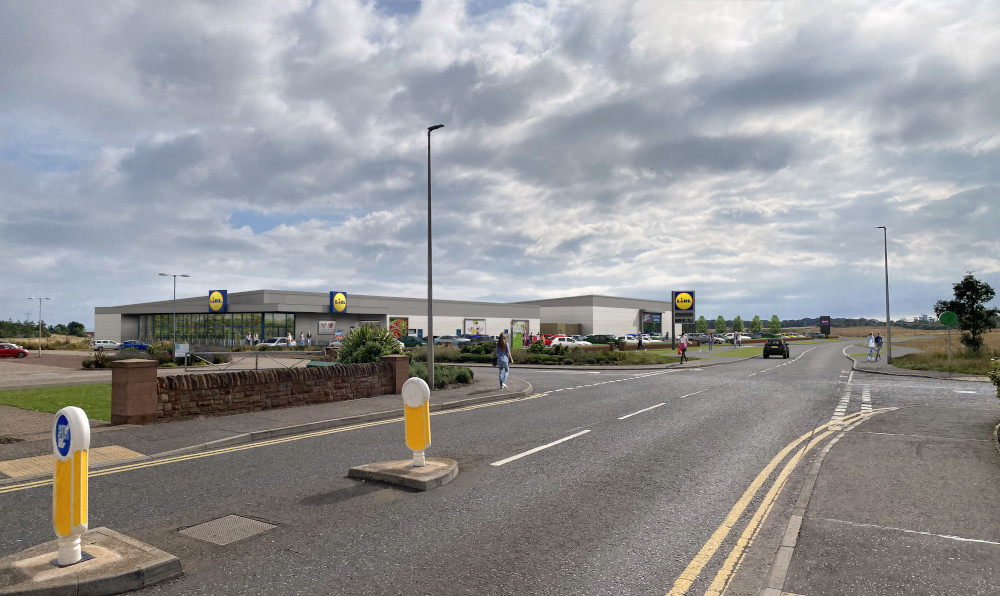 Green light for Lidl, B&M and Starbucks at DunBear Park