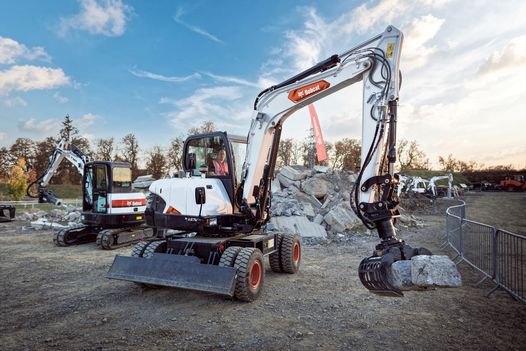 New 6 tonne wheeled excavator released by Bobcat