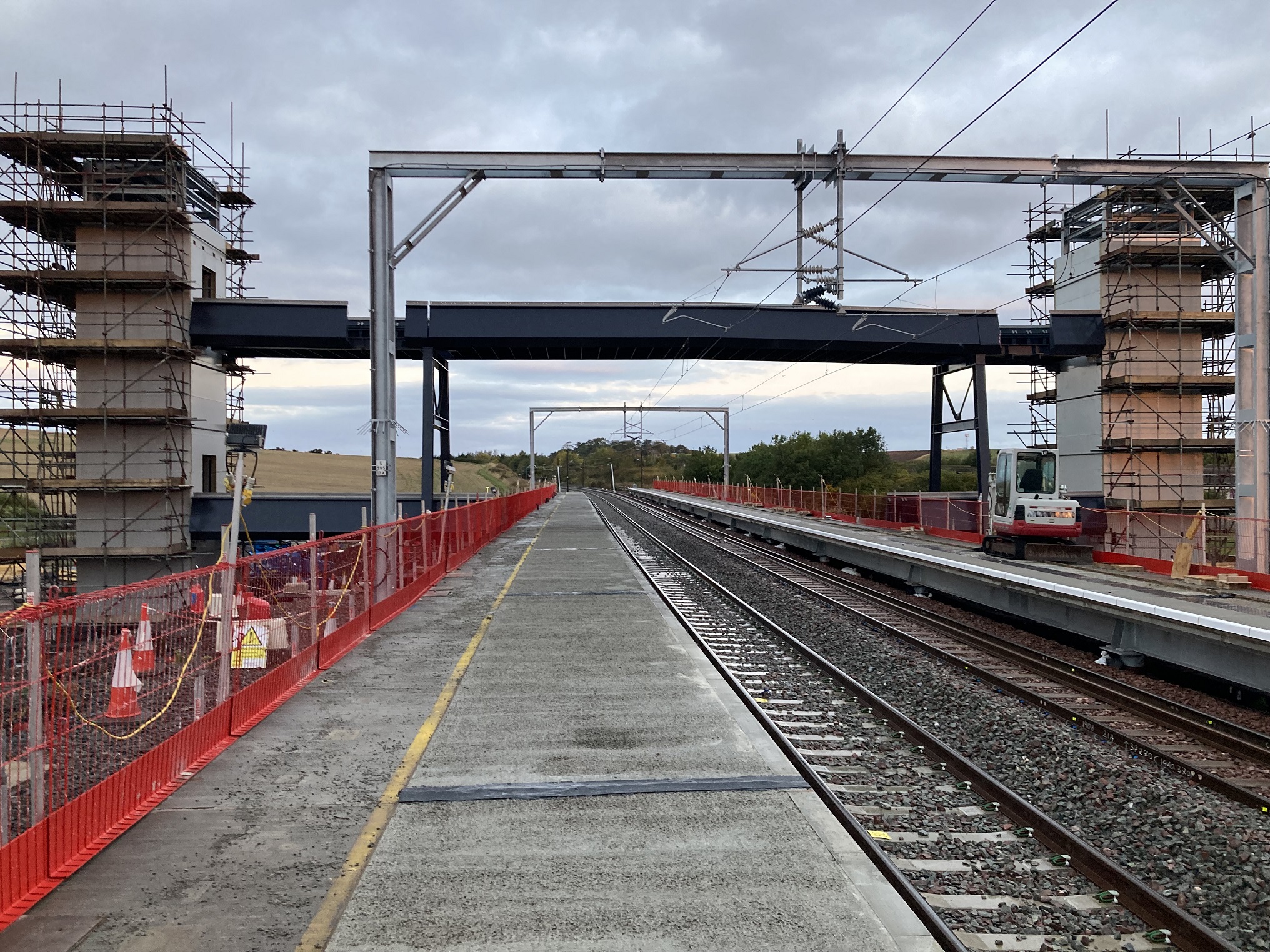 Video: BAM Nuttall installs footbridge at new East Linton station