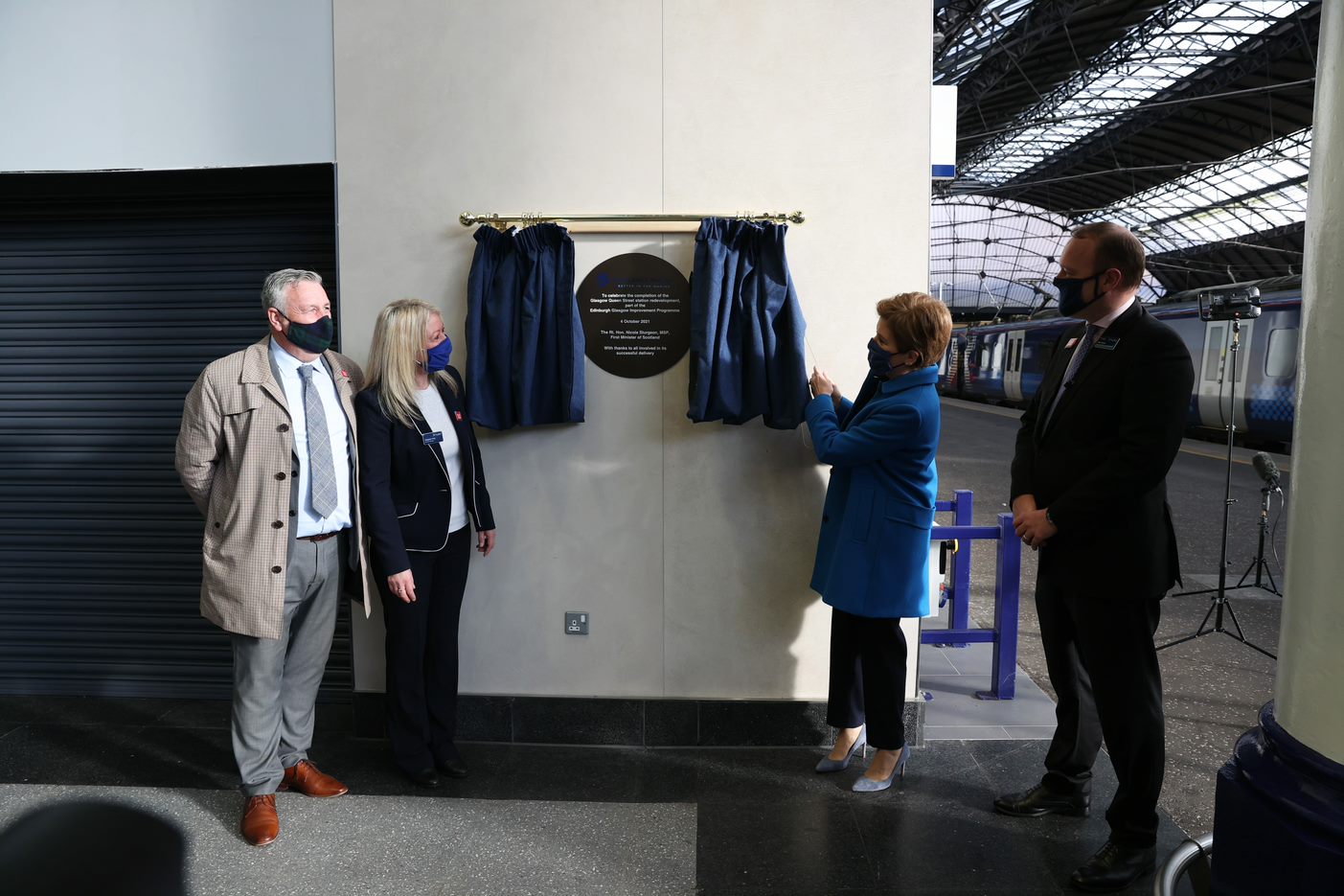 First Minister marks completion of £120m Glasgow Queen Street rebuild