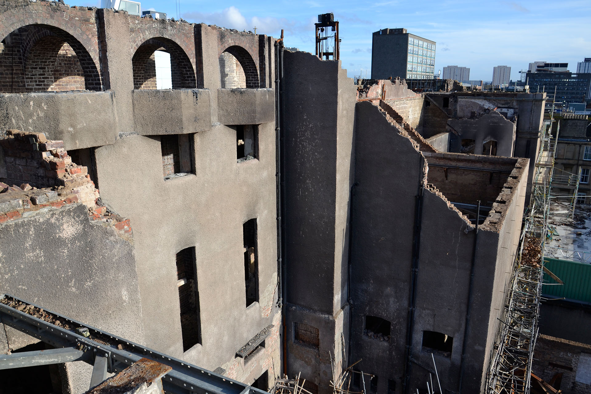 Architects fear Glasgow School of Art rebuild could go to cheapest bidder