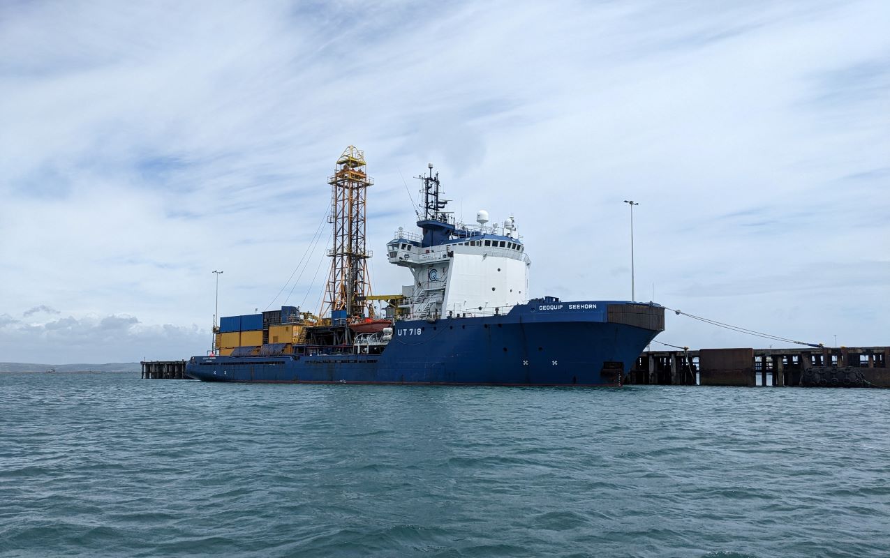Geoquip Marine begins floating windfarm contract