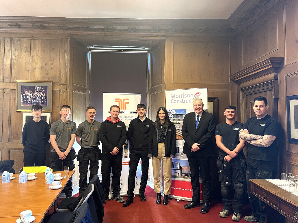 Minister visits Paisley Town Hall to mark Scottish Apprenticeship Week