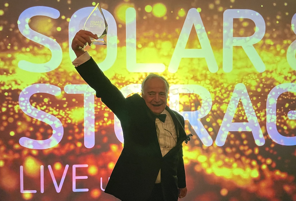 Solar industry stalwart steps down after four decades