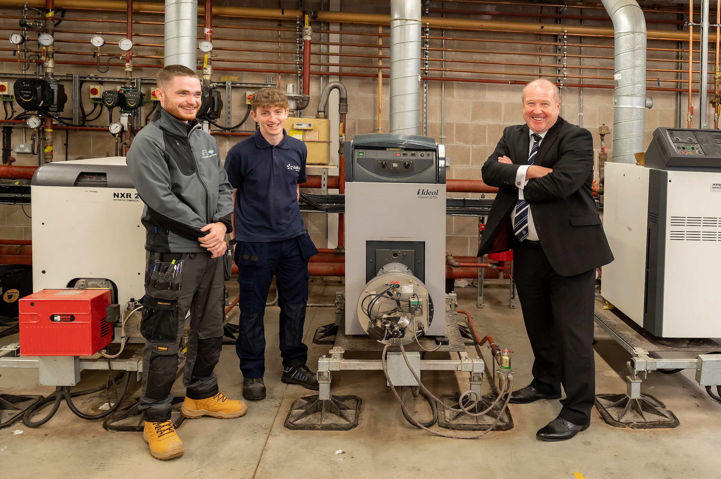 Minister praises Glasgow Kelvin College’s role in opening up new opportunities