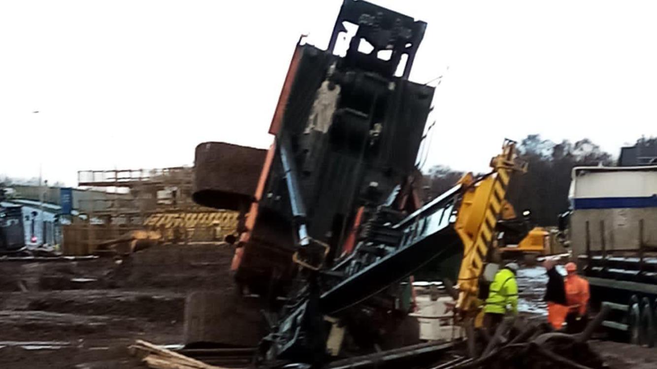 Piling rig topples at Bishopton housing site