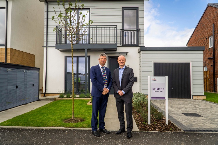 RTPI President visits Taylor Wimpey’s Project 2020 at Dargavel Village, Bishopton