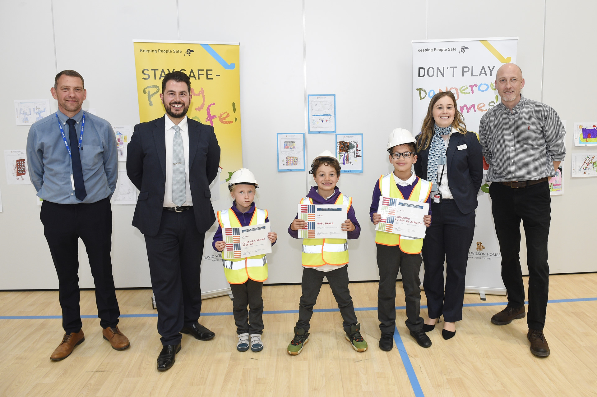 Youngsters learn how to stay safe near Edinburgh site