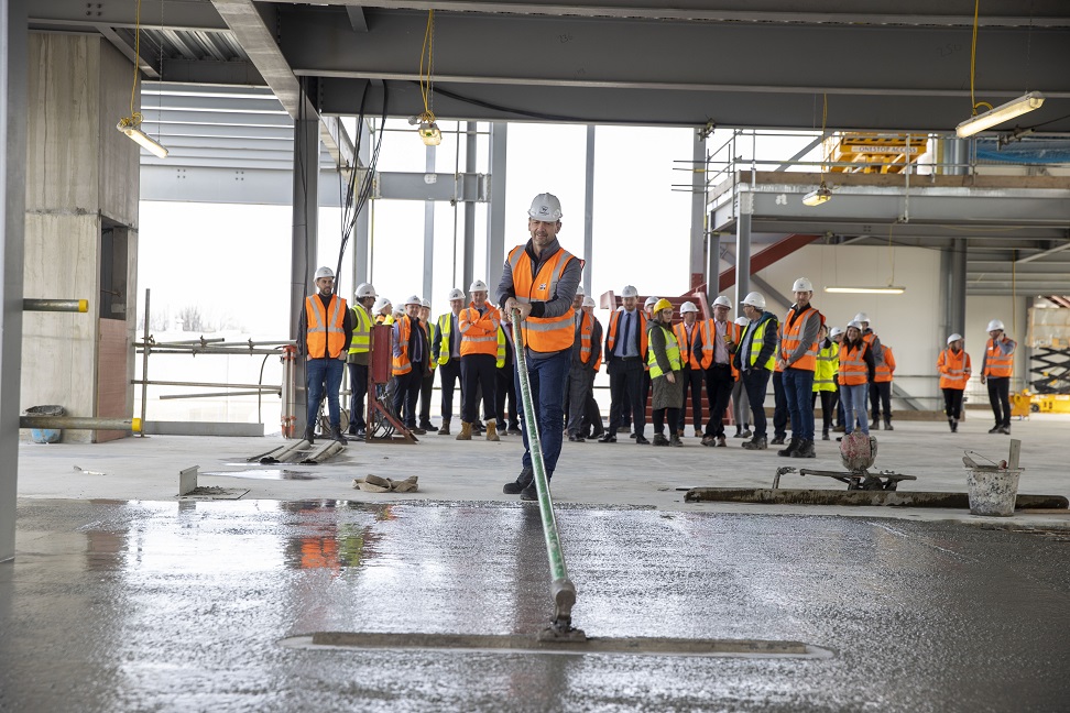 Topgolf tops out in Rutherglen