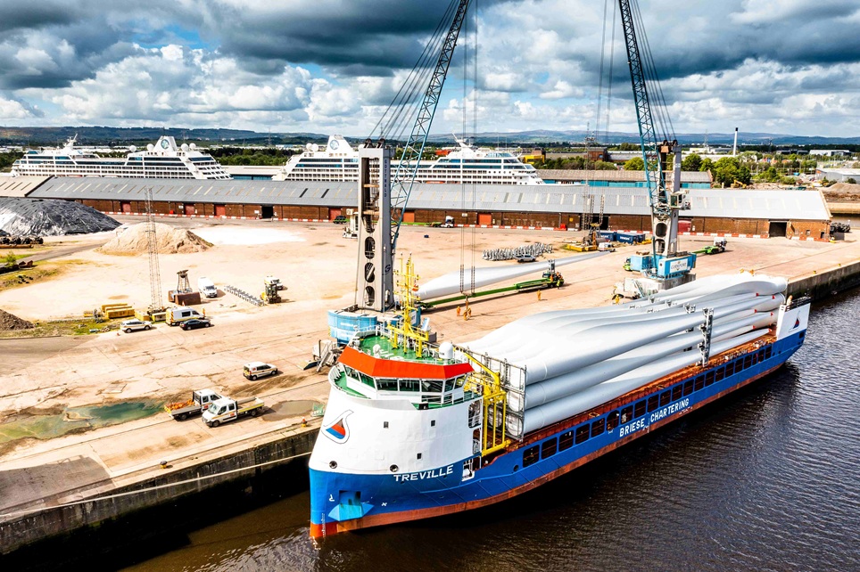 Peel Ports Clydeport invests £3m to accommodate wind turbine boom
