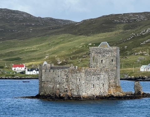 JML Contracts lends expertise to Kisimul Castle conservation