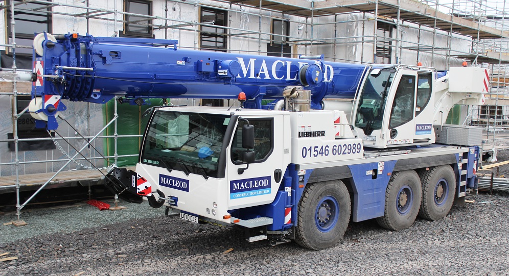 MacLeod Construction invests in new Liebherr LTM