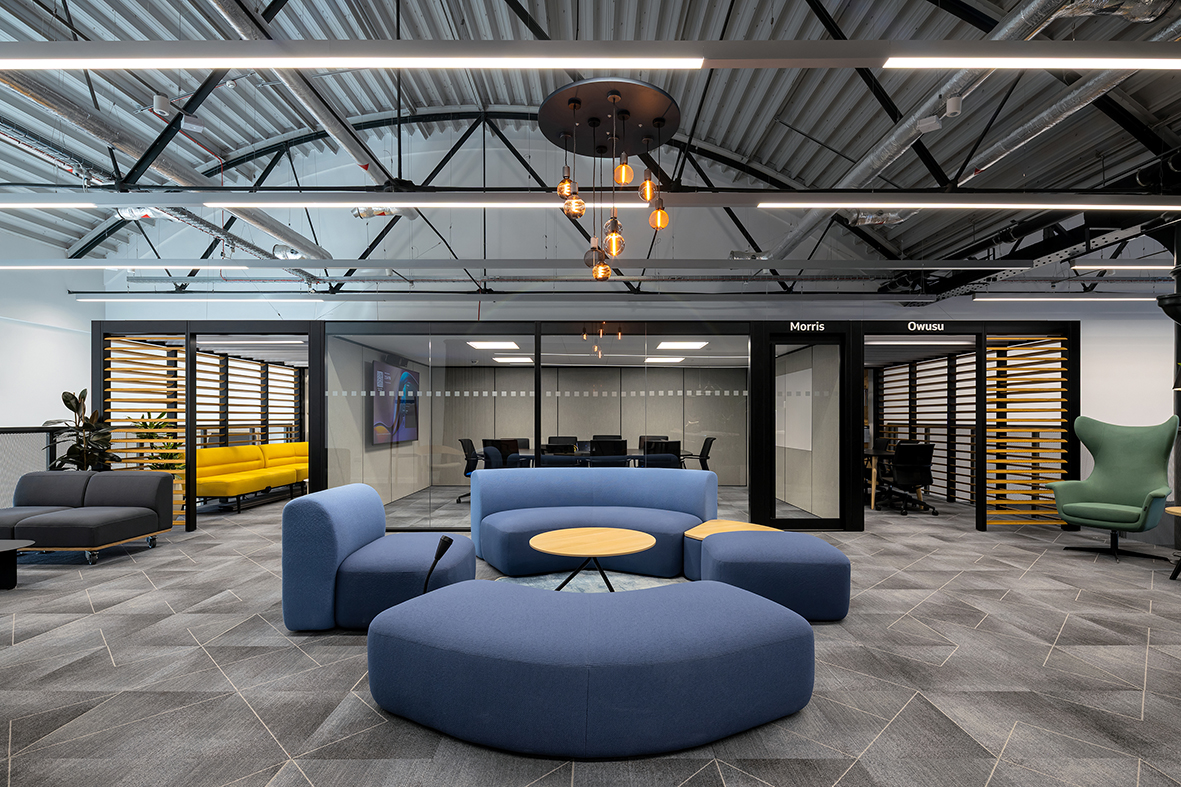 Morris & Spottiswood saves trip around the world with modular office fit-out