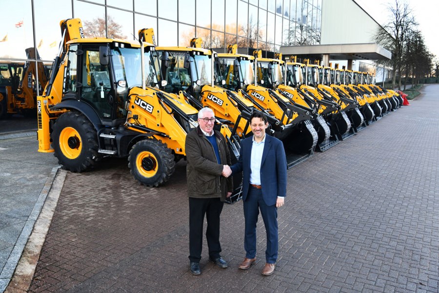 JCB signs biggest ever UK order worth £87.5 million with Morris Leslie