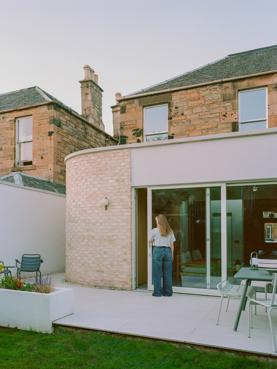 Architects' Showcase: Catalog House unveils unfamiliar footprint in Edinburgh conservation area