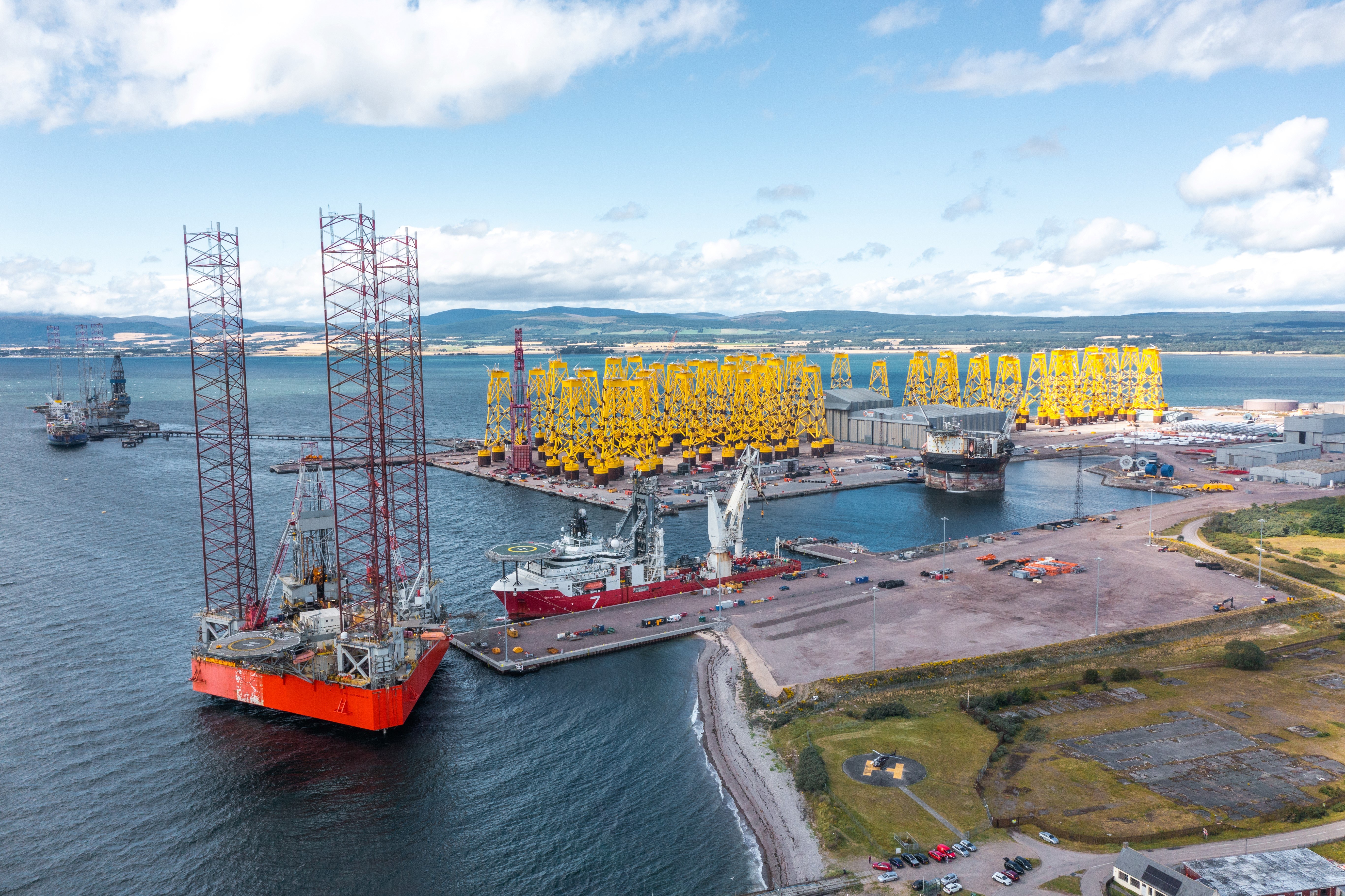 Mitsui Group acquires The Port of Nigg from Global Energy Group